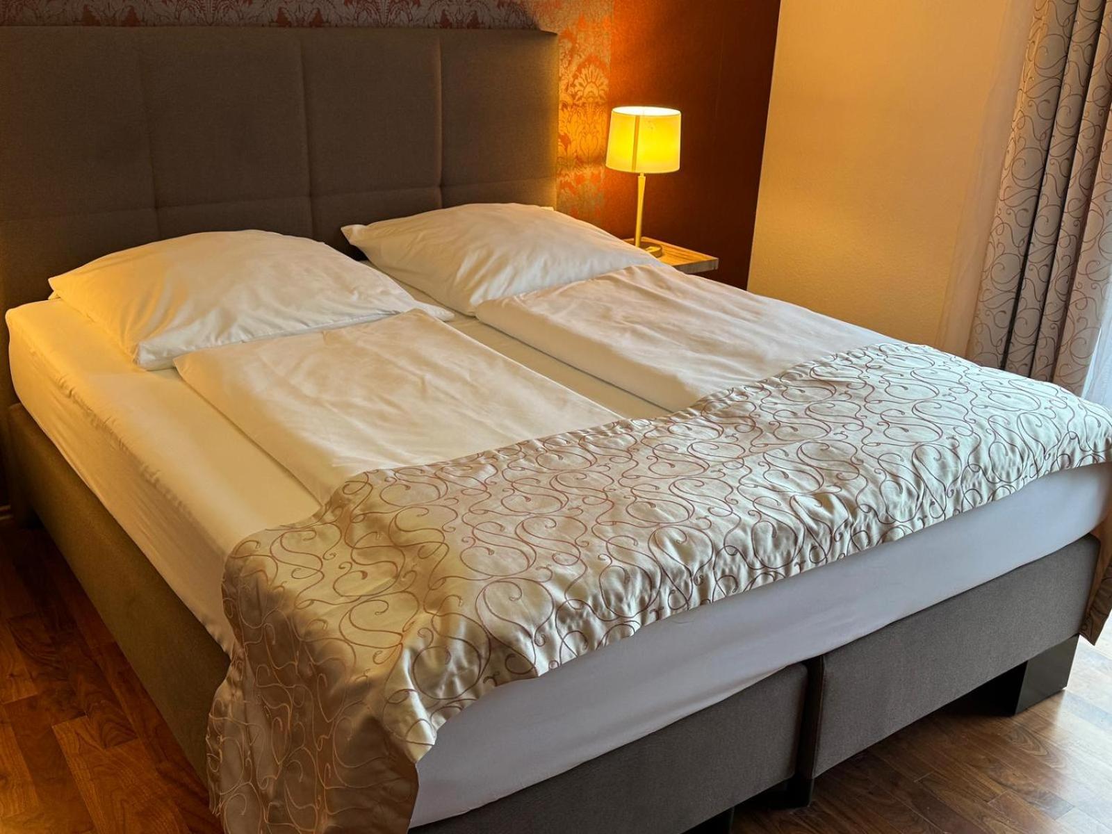 Wal Hotel Liederbach am Taunus Exterior foto